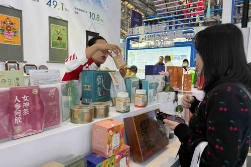 技能盛會(huì) 點(diǎn)亮出彩人生 ——第三屆全國技能大賽現(xiàn)場(chǎng)速寫與技術(shù)咨詢側(cè)記